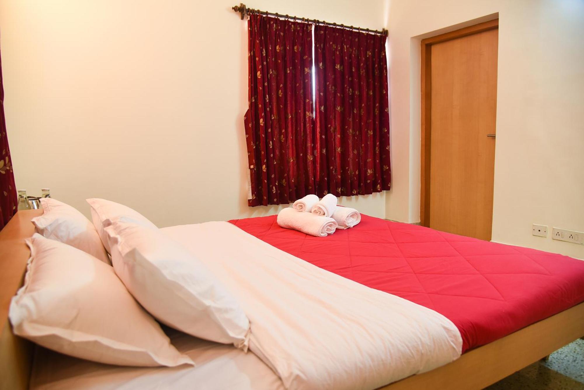 Homestay|ballygunge|wifi| Bed & Breakfast 2*